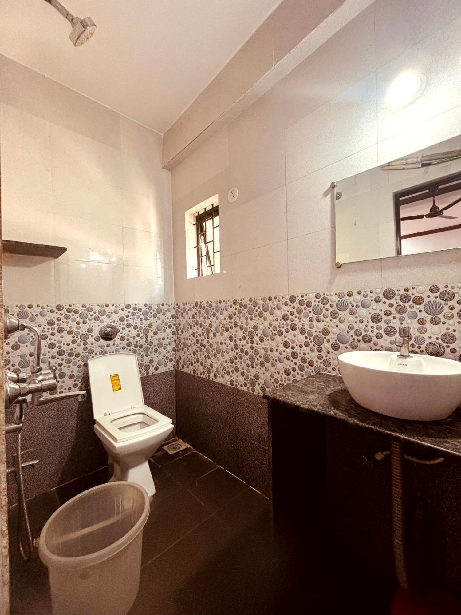 Hotel Harmony By Heaven Calangute Buitenkant foto